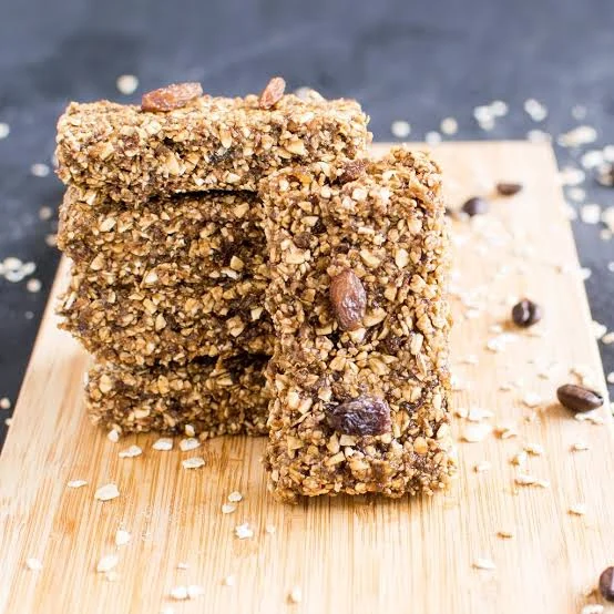 Crushed peanut chikki